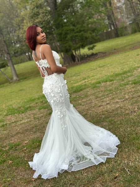 Applique Detail Backless Lace Up Cami Wedding Dress